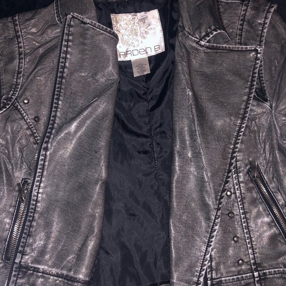 Jacket - Picture 4 of 6